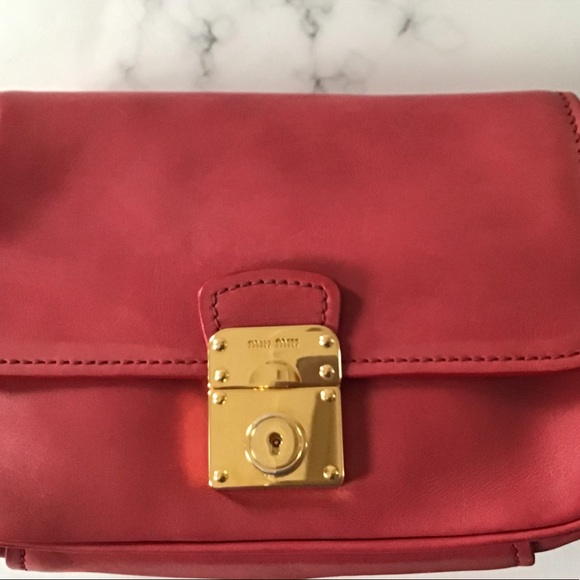 Miu Miu Miu clutch smooth antique leather deliberately stained to look old - Picture 2 of 16